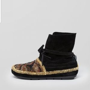 House of Harlow Mallory Moccasin Booties